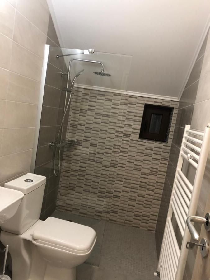 Hotel New House Curtea de Argeş Esterno foto
